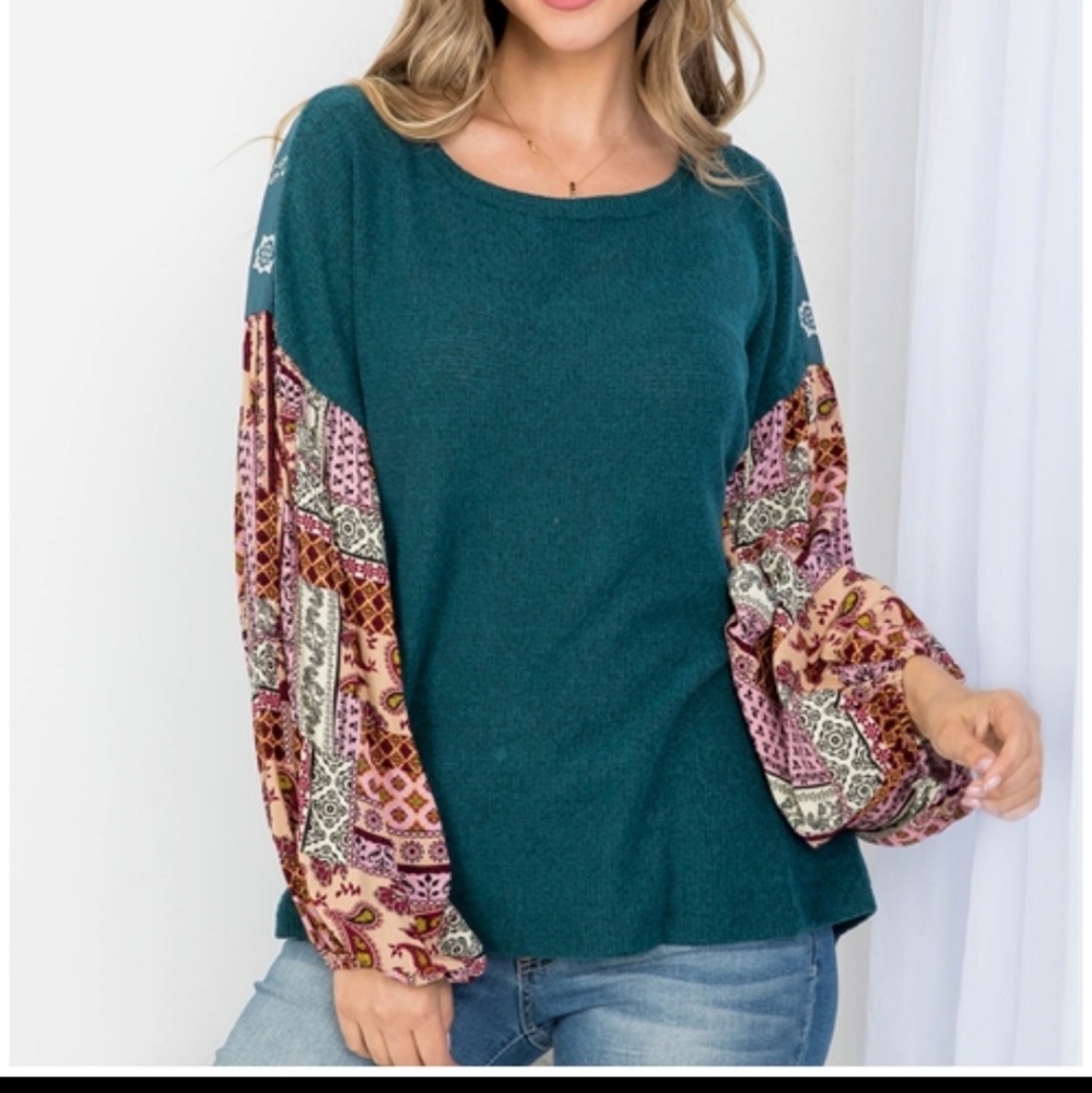 🔥SALE🔥 Boutique tops, balloon sleeve Patchwork design. Waffle knit. - Picture 1 of 3